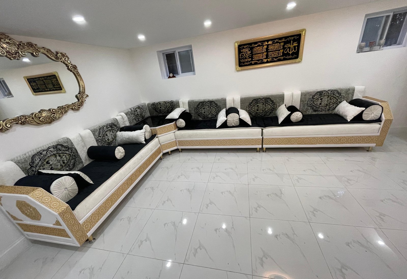 طقم كنب النخبة